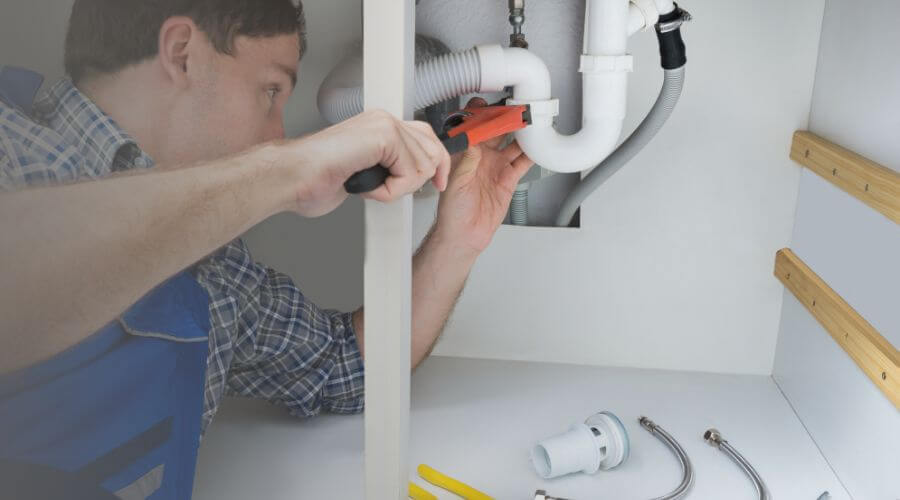 Expert burst pipe repair services in Barwick, GA